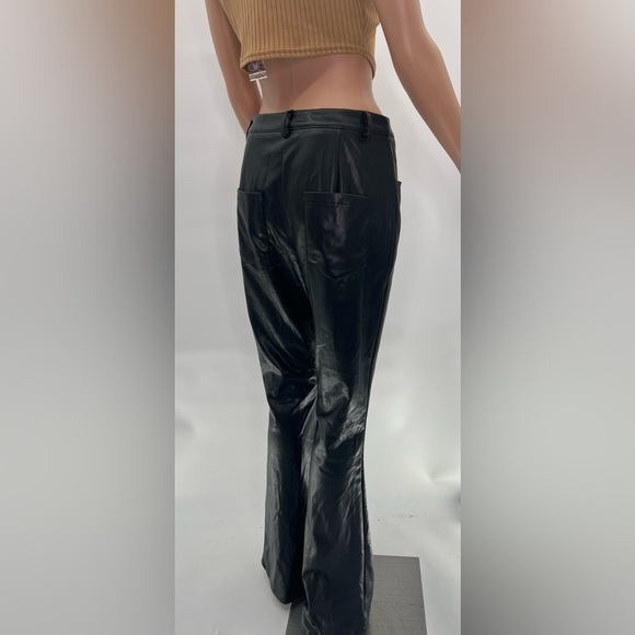 Boohoo Kourtney Kardashian Barker Wide Leg Faux leather Pants Black - Size 6 - Picture 6 of 10